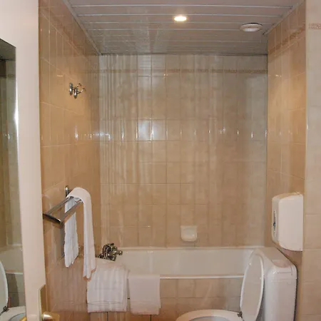 Acropolis - Hotell Lourdes
