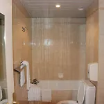 Acropolis Hotel Lourdes