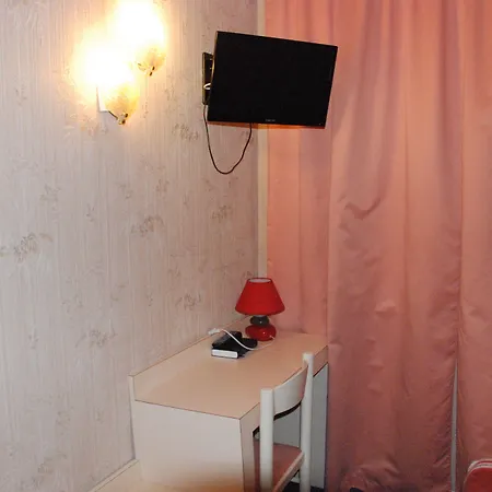 Acropolis - ホテル 3*