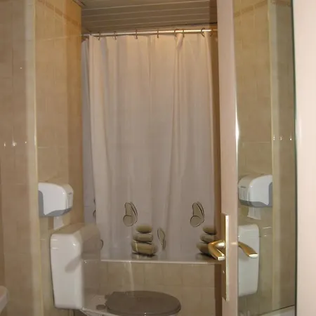 Acropolis 3*