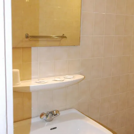 Acropolis Hotel Lourdes
