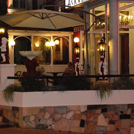 Acropolis 3*