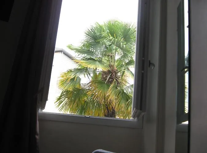 Acropolis - Hotell Lourdes